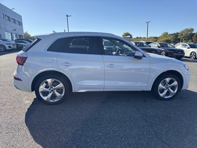 2022 Audi Q5 - $29,299