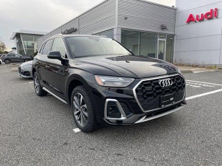2023 Audi Q5 with Mythos Black Metallic Exterior