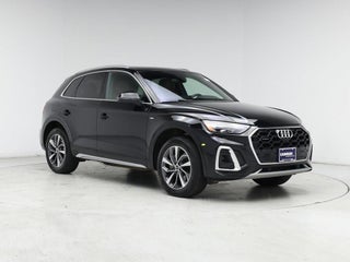 2022 Audi Q5 with Mythos Black Metallic Exterior