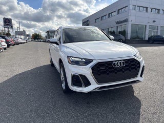 2023 Audi Q5 with Ibis White Exterior