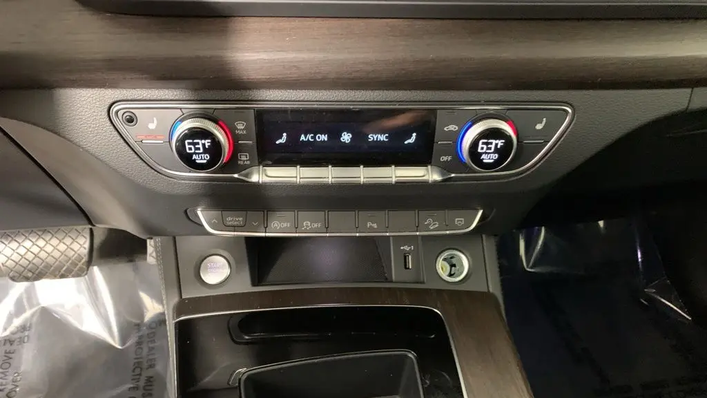 2024 Audi Q5 quattro S line Prem Plus 45 TFSI