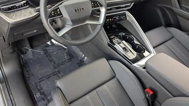 2025 Audi Q5 Sportback quattro Premium Plus TFSI