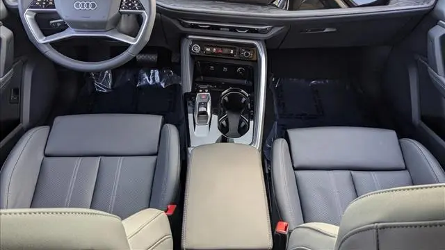 2025 Audi Q5 Sportback quattro Premium Plus TFSI