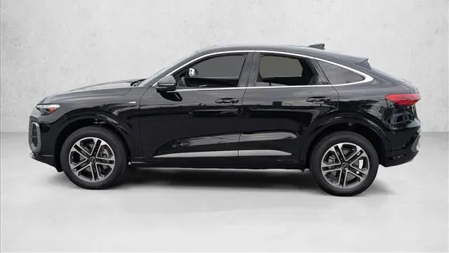 2026 Audi Q5 Sportback quattro Premium Plus TFSI