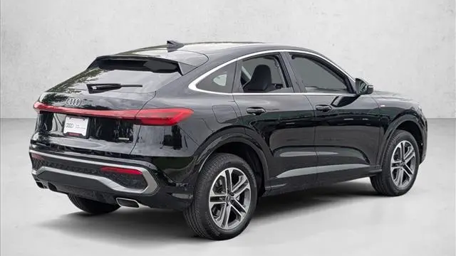 2026 Audi Q5 Sportback quattro Premium Plus TFSI