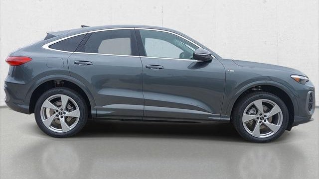 2026 Audi Q5 Sportback quattro Premium Plus TFSI