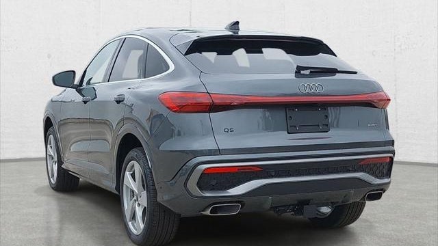 2026 Audi Q5 Sportback quattro Premium Plus TFSI