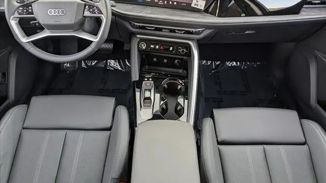 2025 Audi Q5 Sportback quattro Premium Plus TFSI