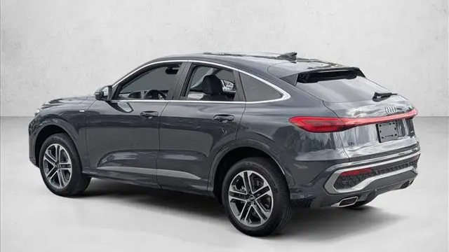 2026 Audi Q5 Sportback quattro Premium Plus TFSI