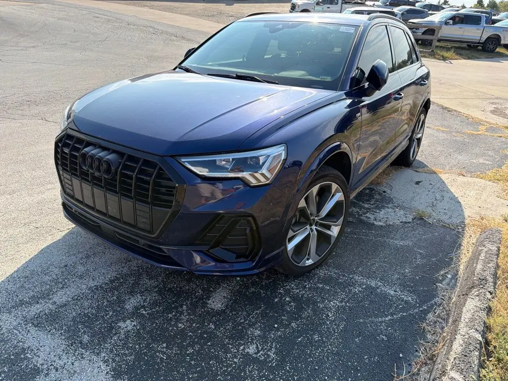 2022 Audi Q3