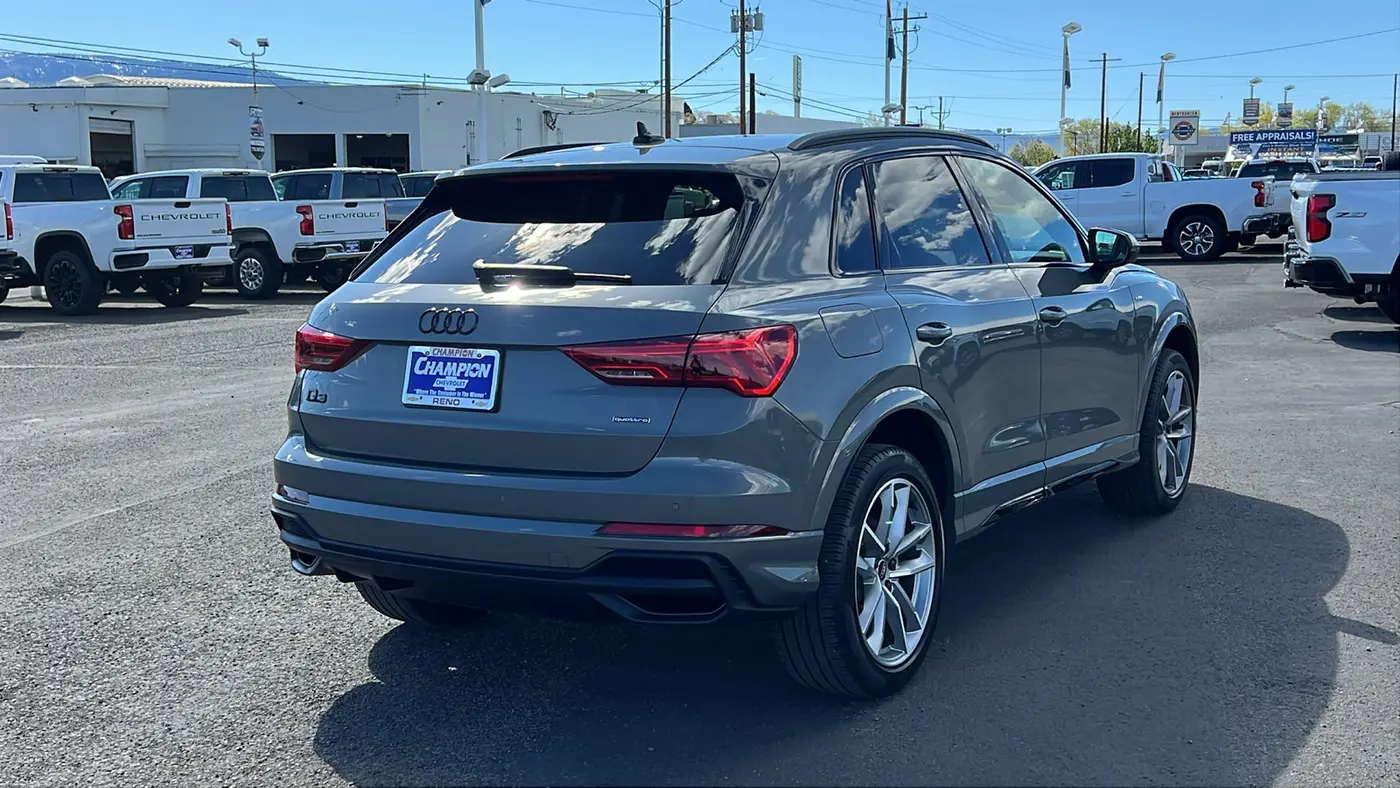 2023 Audi Q3 quattro S line Prem Plus 45 TFSI