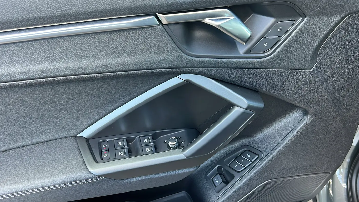 2023 Audi Q3 quattro S line Prem Plus 45 TFSI