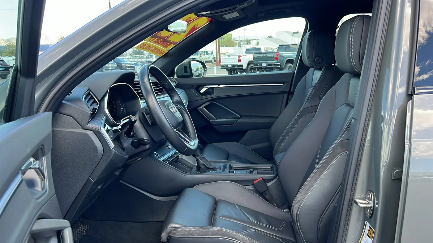 2023 Audi Q3 quattro S line Prem Plus 45 TFSI