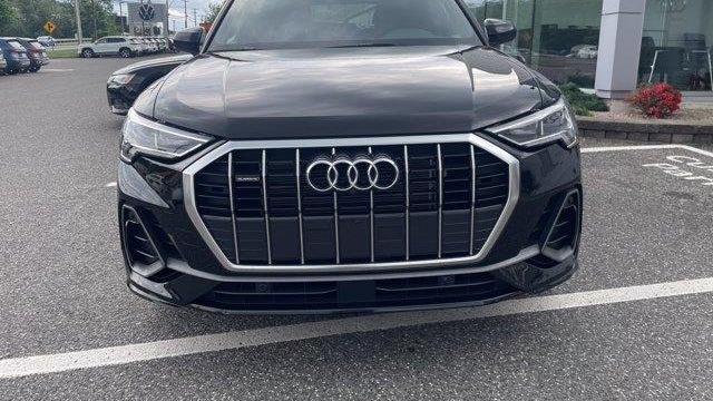 2025 Audi Q3 quattro S line Prem Plus 45 TFSI