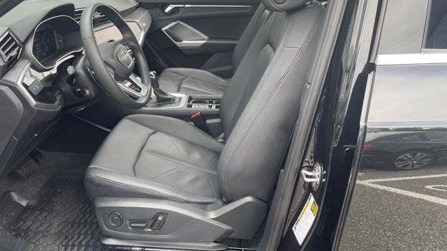 2025 Audi Q3 quattro S line Prem Plus 45 TFSI