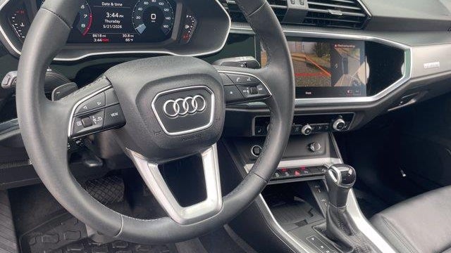 2025 Audi Q3 quattro S line Prem Plus 45 TFSI