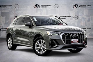 2022 Audi Q3 with Gray Metallic Exterior