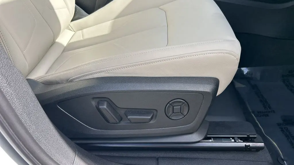 2024 Audi Q3 quattro S line Prem Plus 45 TFSI
