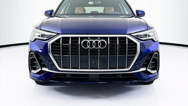 2025 Audi Q3 quattro S line Prem Plus 45 TFSI