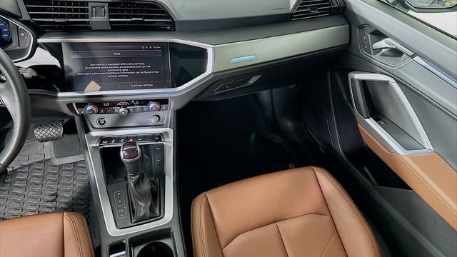 2025 Audi Q3 quattro S line Prem Plus 45 TFSI