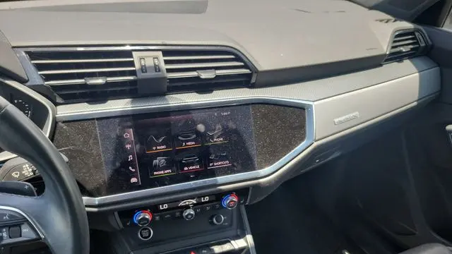 2021 Audi Q3 quattro S line Prem Plus 45 TFSI