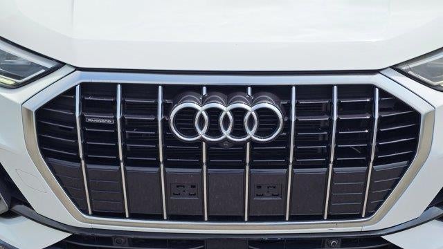 2024 Audi Q3 quattro S line Prem Plus 45 TFSI