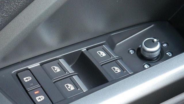 2024 Audi Q3 quattro S line Prem Plus 45 TFSI