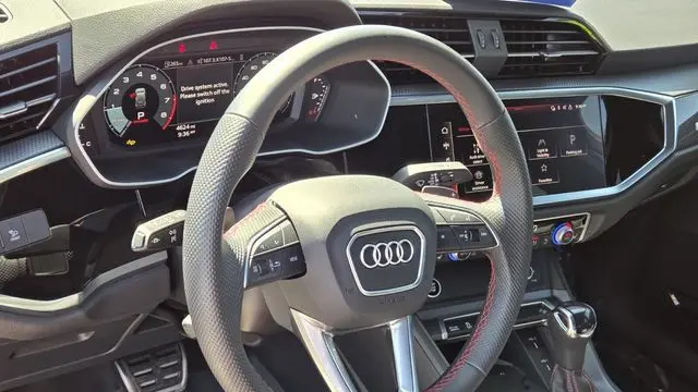 2025 Audi Q3 quattro S line Prem Plus 45 TFSI