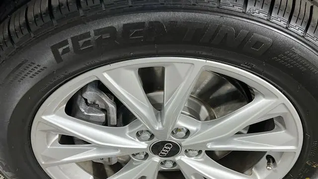 2022 Audi Q3 quattro S line Prem Plus 45 TFSI