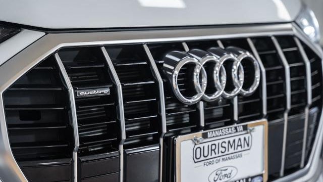 2023 Audi Q3 quattro S line Prem Plus 45 TFSI