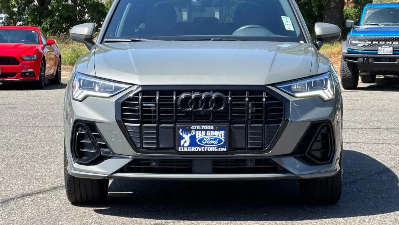 2023 Audi Q3 quattro S line Prem Plus 45 TFSI