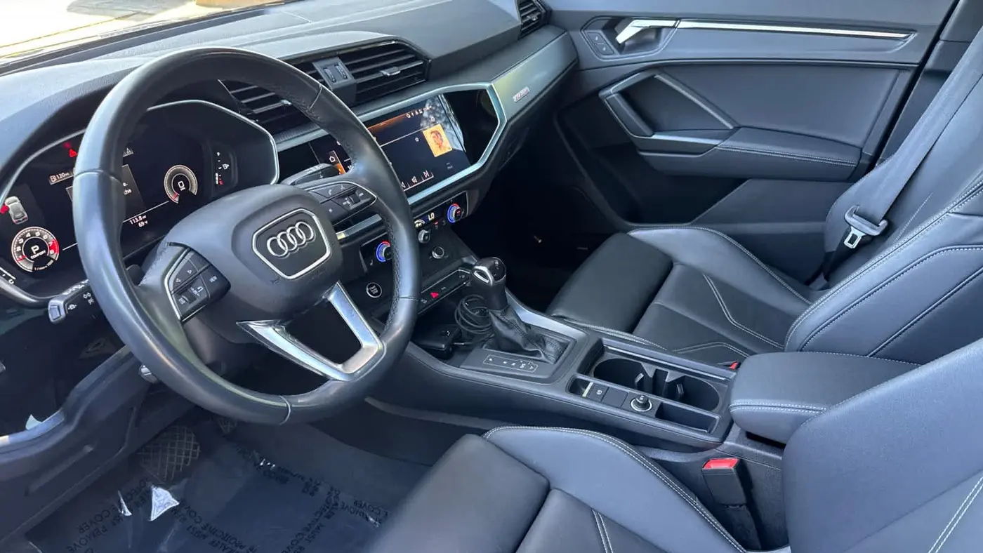2023 Audi Q3 quattro S line Prem Plus 45 TFSI