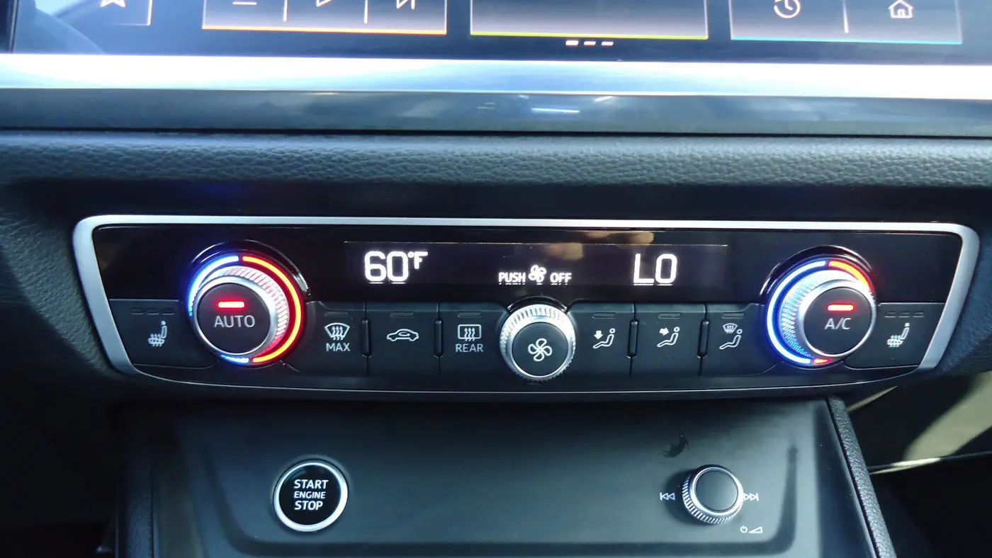 2023 Audi Q3 quattro S line Prem Plus 45 TFSI