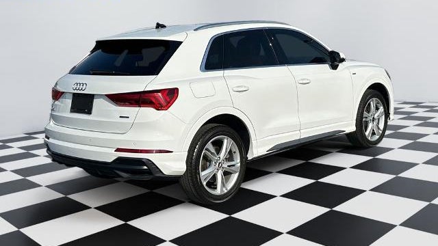2021 Audi Q3 quattro S line Prem Plus 45 TFSI