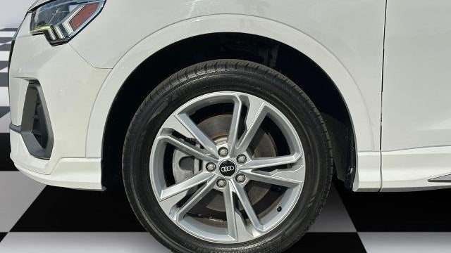 2021 Audi Q3 quattro S line Prem Plus 45 TFSI