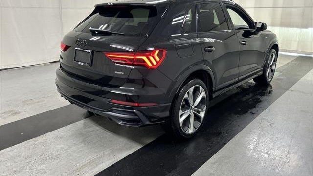 2022 Audi Q3 quattro S line Prem Plus 45 TFSI