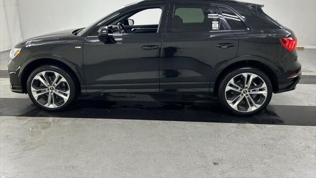 2022 Audi Q3 quattro S line Prem Plus 45 TFSI
