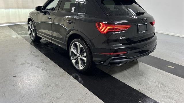2022 Audi Q3 quattro S line Prem Plus 45 TFSI