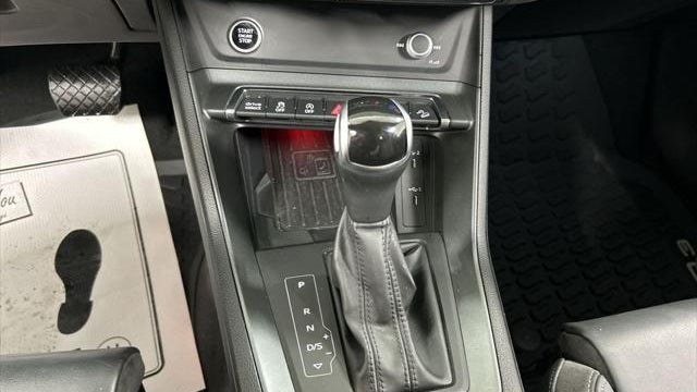 2022 Audi Q3 quattro S line Prem Plus 45 TFSI