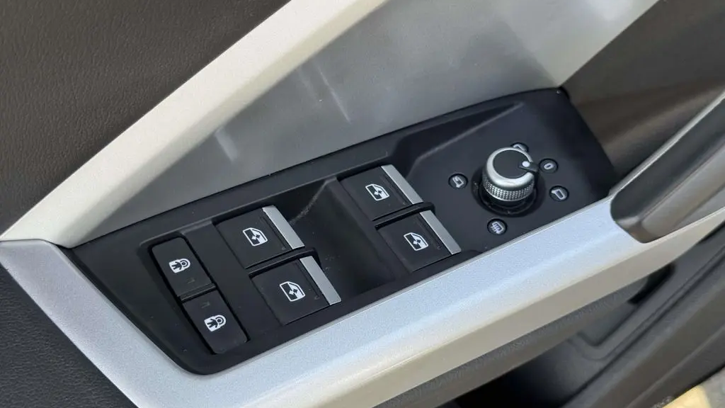 2022 Audi Q3 quattro S line Prem Plus 45 TFSI