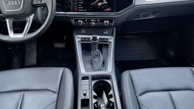 2025 Audi Q3 quattro S line Prem Plus 45 TFSI