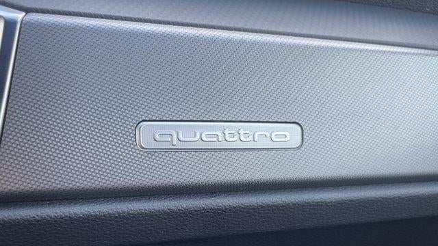 2025 Audi Q3 quattro S line Prem Plus 45 TFSI