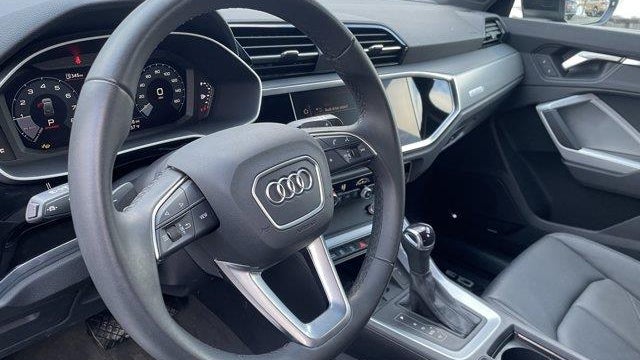 2025 Audi Q3 quattro S line Prem Plus 45 TFSI
