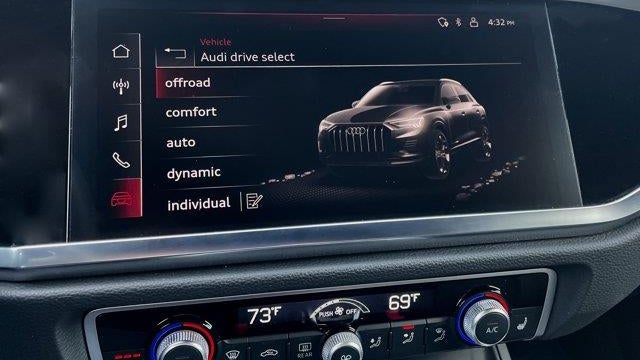 2025 Audi Q3 quattro S line Prem Plus 45 TFSI