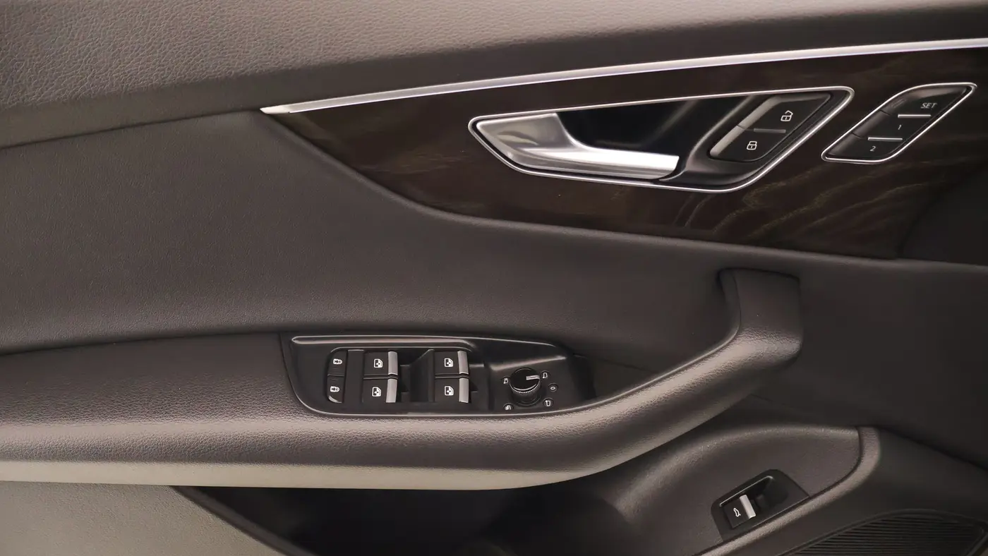 2021 Audi Q8 quattro Premium Plus 55 TFSI