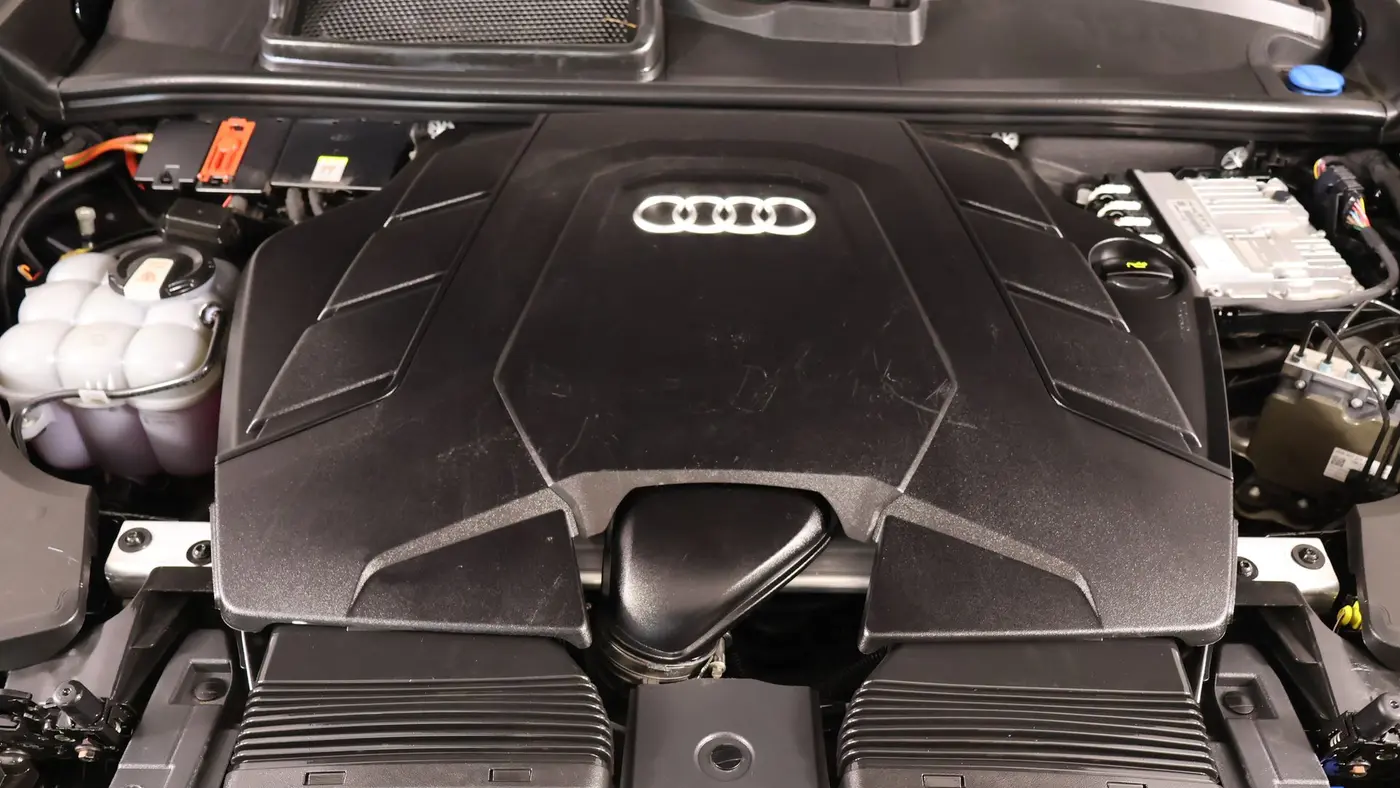 2021 Audi Q8 quattro Premium Plus 55 TFSI