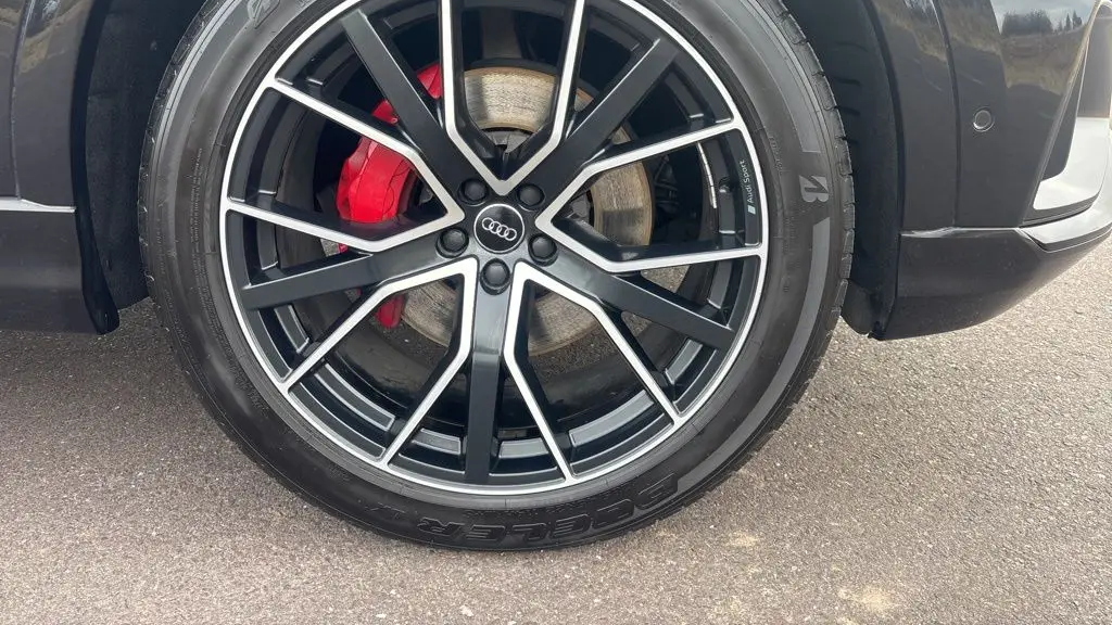 2019 Audi Q8 quattro Premium Plus 55 TFSI