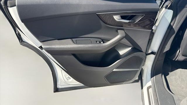 2023 Audi Q8 quattro Premium Plus 55 TFSI