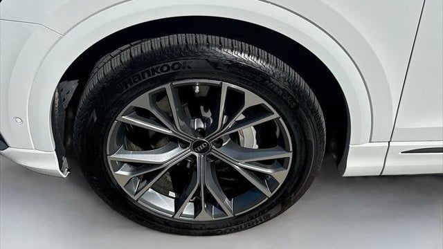 2023 Audi Q8 quattro Premium Plus 55 TFSI