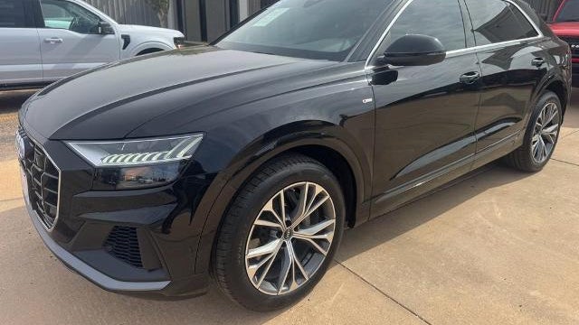 2023 Audi Q8 quattro Premium Plus 55 TFSI